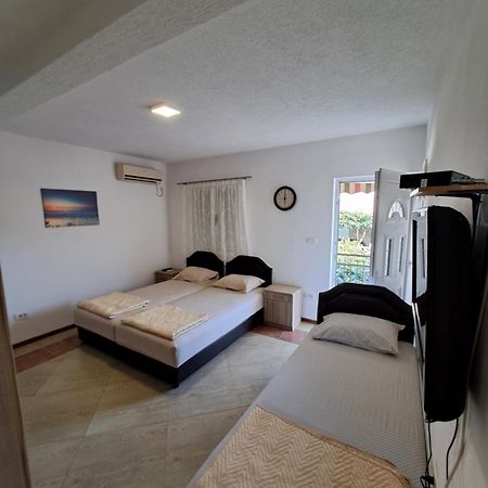 Apartmani Cavor Budva Ngoại thất bức ảnh